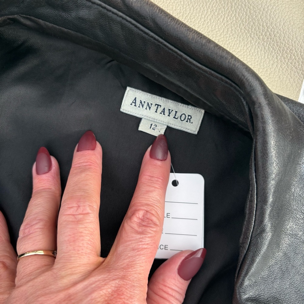 ANN TAYLOR LEATHER JACKET 12 - Picture 12 of 16